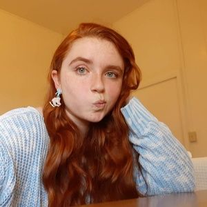 Meet your Posher, Violet